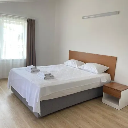 Anfora Villalari Villa *