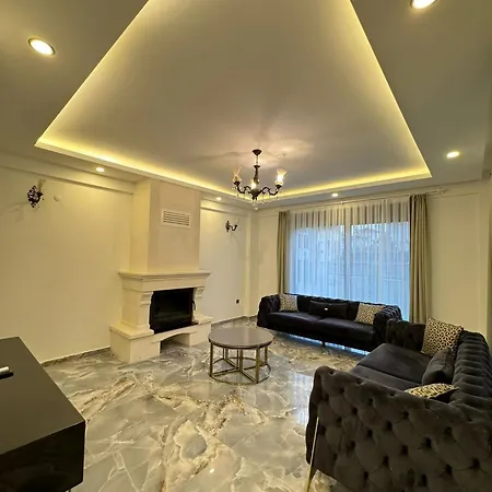 Anfora Villalari ヴィラ ベレキ