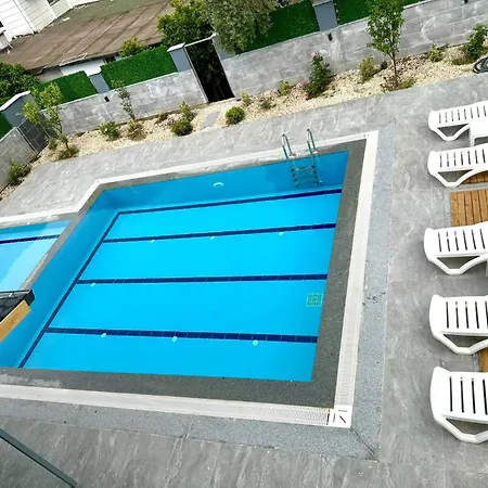 Anfora Villalari ヴィラ ベレキ