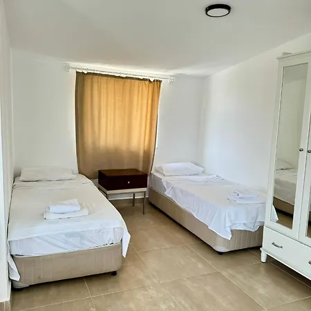 Anfora Villalari וילה