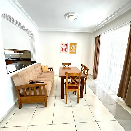 Anfora Villalari באלאק